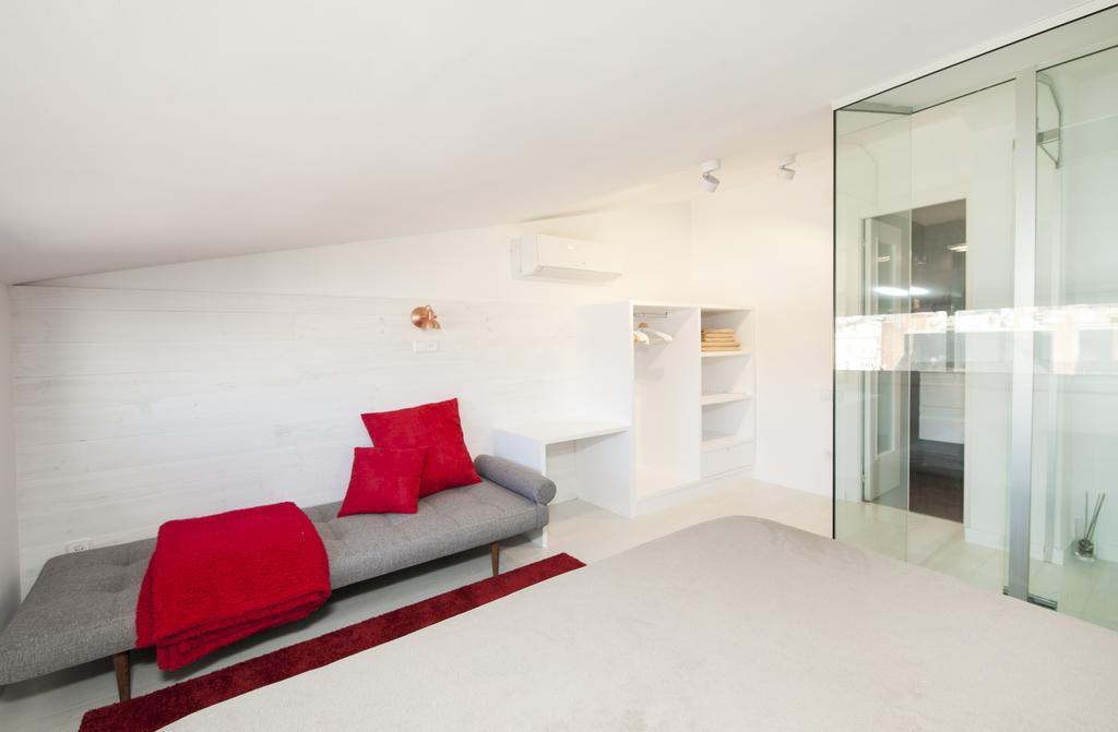 Barcelona Penthouse Private Terrace Sustainable Stay Keyless Access Luaran gambar