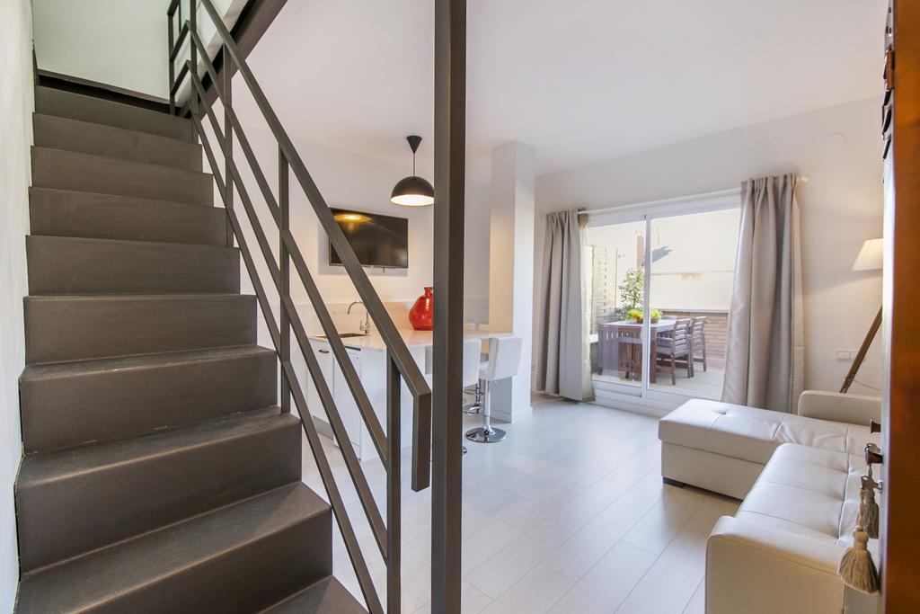 Barcelona Penthouse Private Terrace Sustainable Stay Keyless Access Luaran gambar